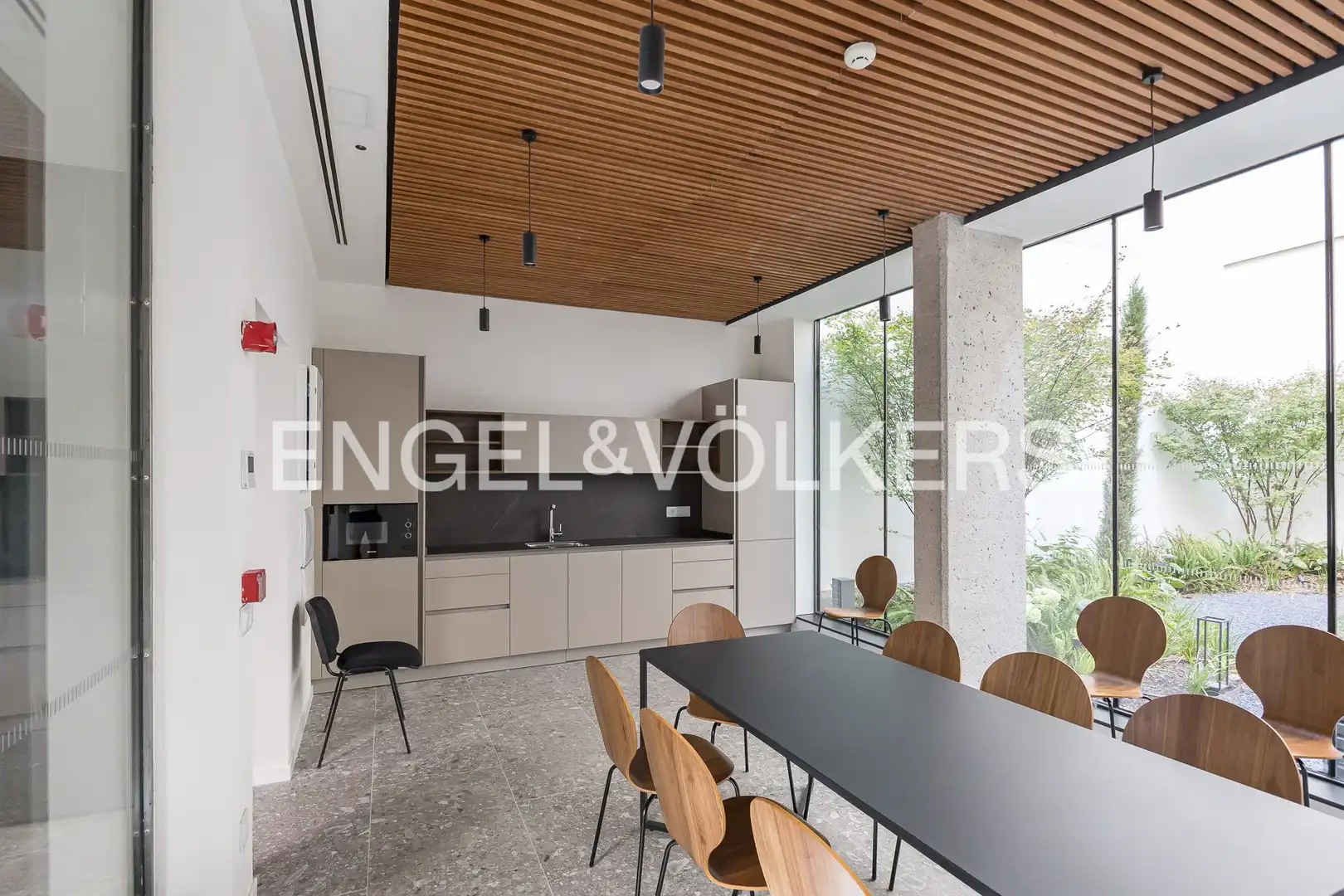 Terraza de Piso en venta en Madrid con Aire acondicionado, Calefacción y Jardín privado