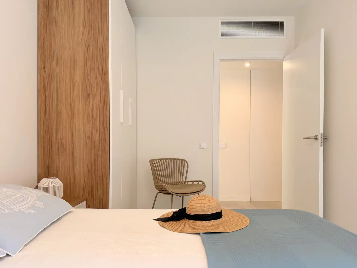 Schlafzimmer von Wohnung zum Verkauf in Calafell mit Heizung, Privatgarten und Terrasse
