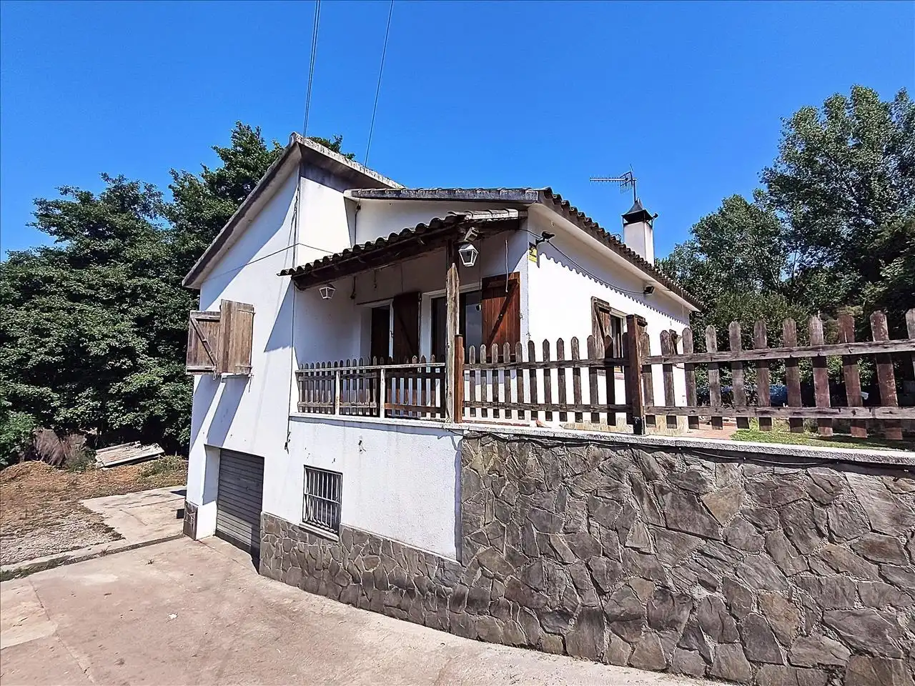 Exterior view of Houses for sale in Vallgorguina
