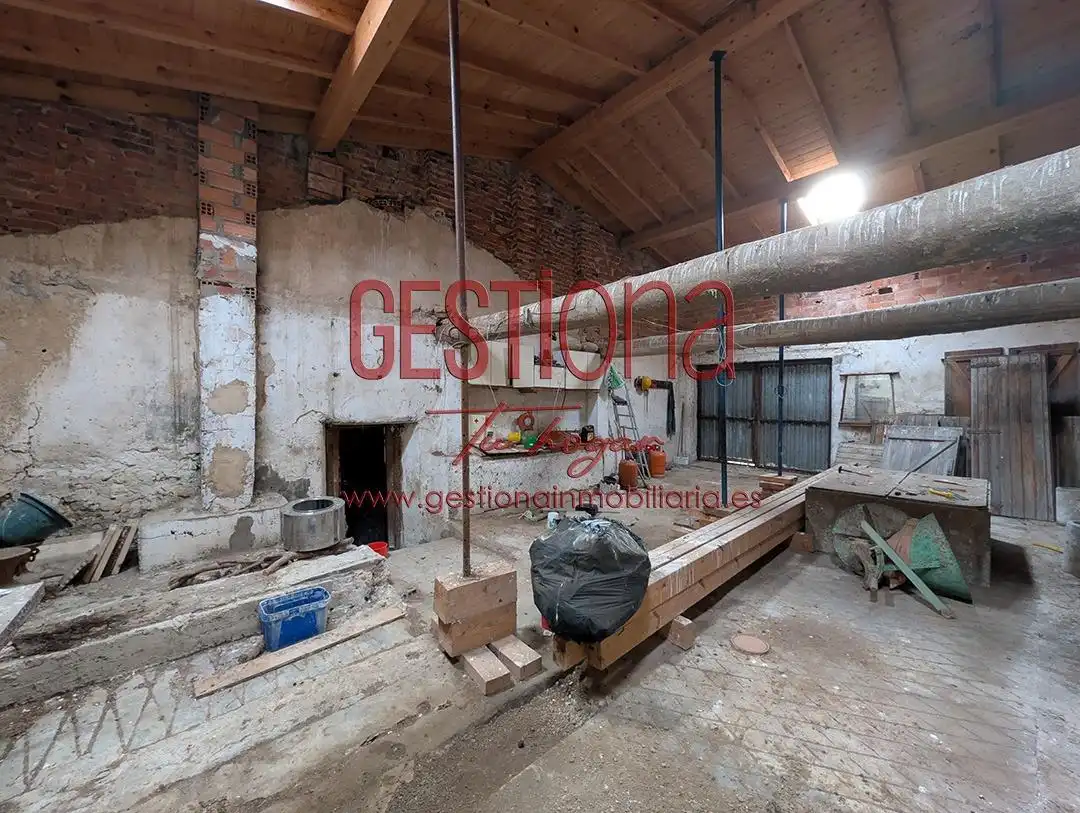 Country house zum Verkauf in Bareyo mit Privatgarten, Terrasse und Balkon
