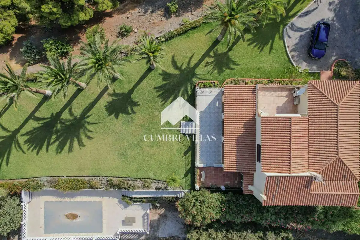 Casa o xalet en venda en Nerja amb Jardí privat i Terrassa