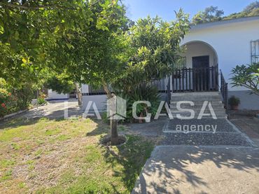 Haus zum Verkauf in La Granja - La Colina - Los Pastores