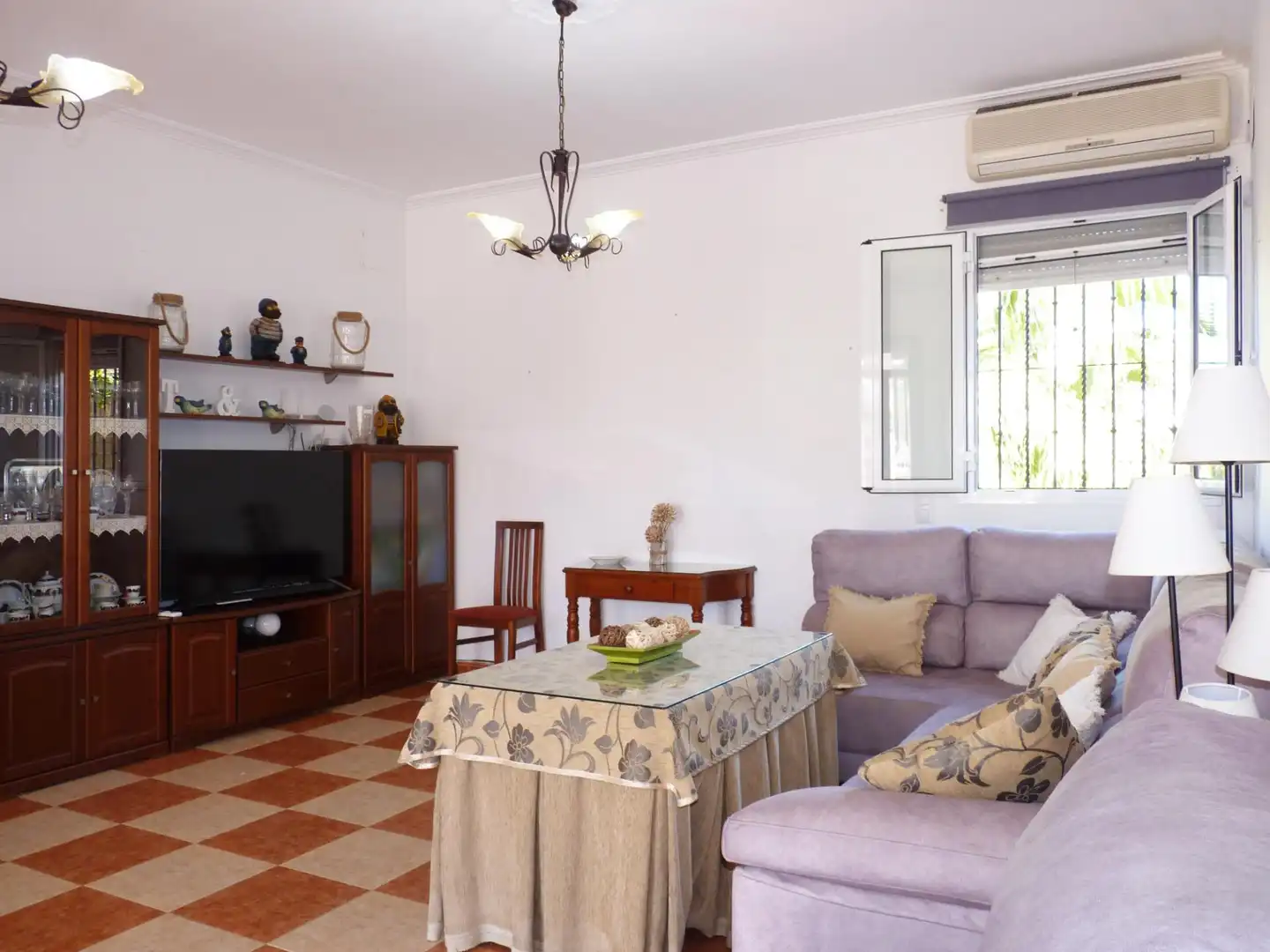 Living room of Houses for sale in Montellano  with Air Conditioner, Heating and Private garden