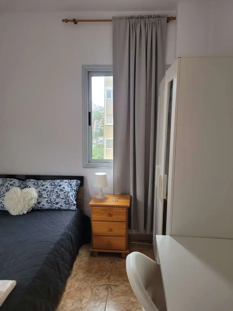 Bedroom of Flat for share in Las Palmas de Gran Canaria  with Air Conditioner, Terrace and Furnished
