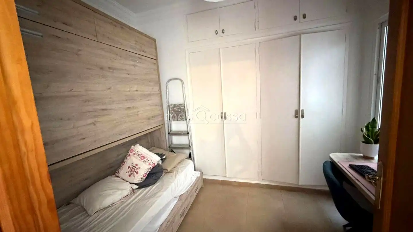 Schlafzimmer von Wohnung zur Miete in La Línea de la Concepción mit Möbliert