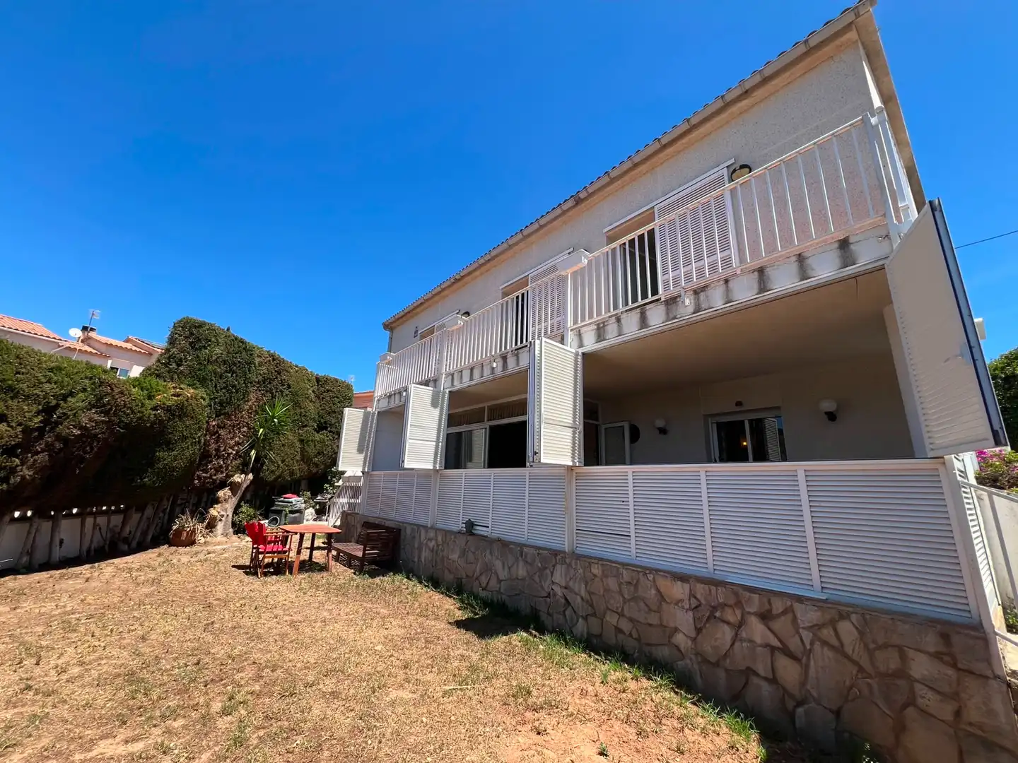 Außenansicht von Haus oder Chalet zum Verkauf in Roda de Berà mit Heizung, Privatgarten und Terrasse