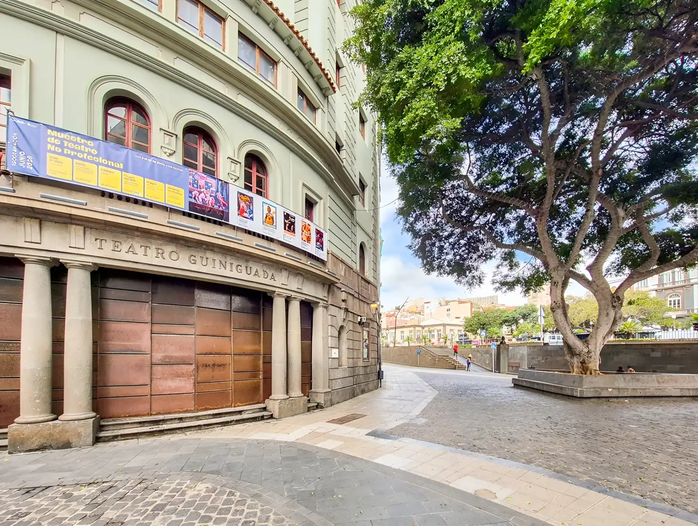 Vista exterior de Casa o xalet en venda en Las Palmas de Gran Canaria amb Terrassa, Traster i Moblat