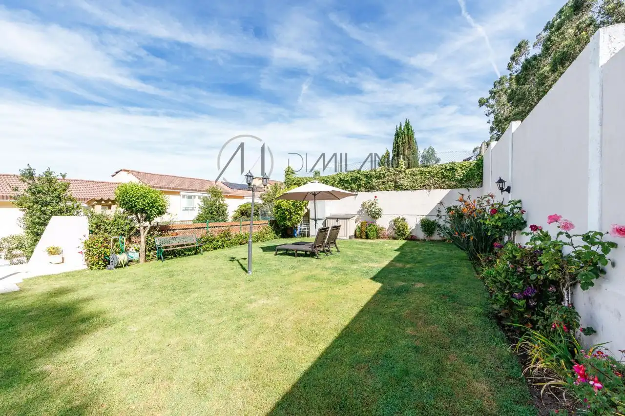 Jardín de Casa adosada en venta en Vigo  con Calefacción, Jardín privado y Parquet