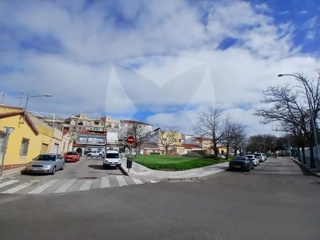 Vista exterior de Casa o chalet en venta en Badajoz con Aire acondicionado, Horno y Microondas
