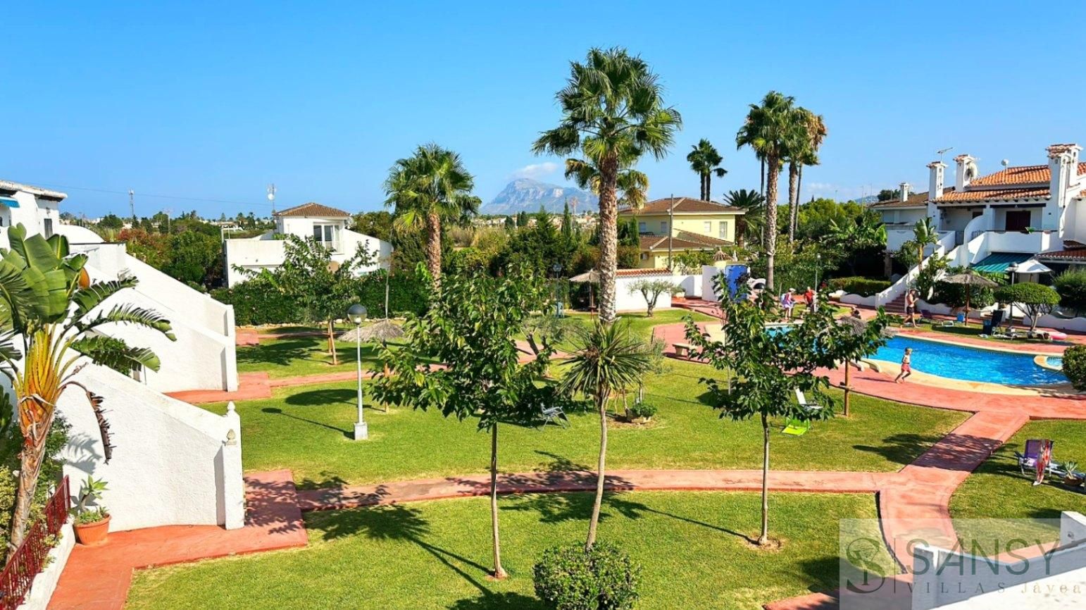 Jardí de Apartament en venda en Dénia amb Aire condicionat, Calefacció i Terrassa