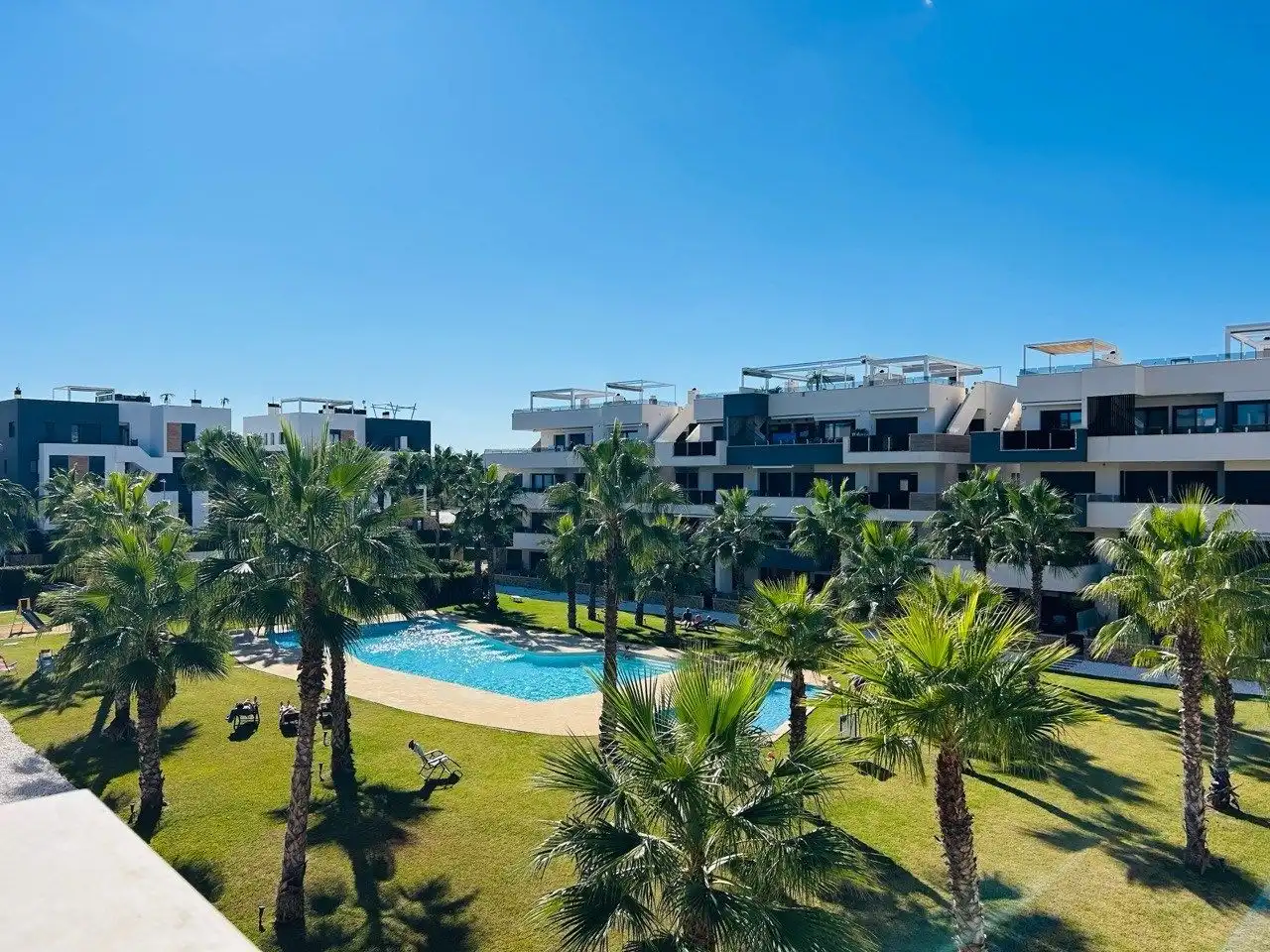 Apartamento con piscina en venta en N/A, imagen 3