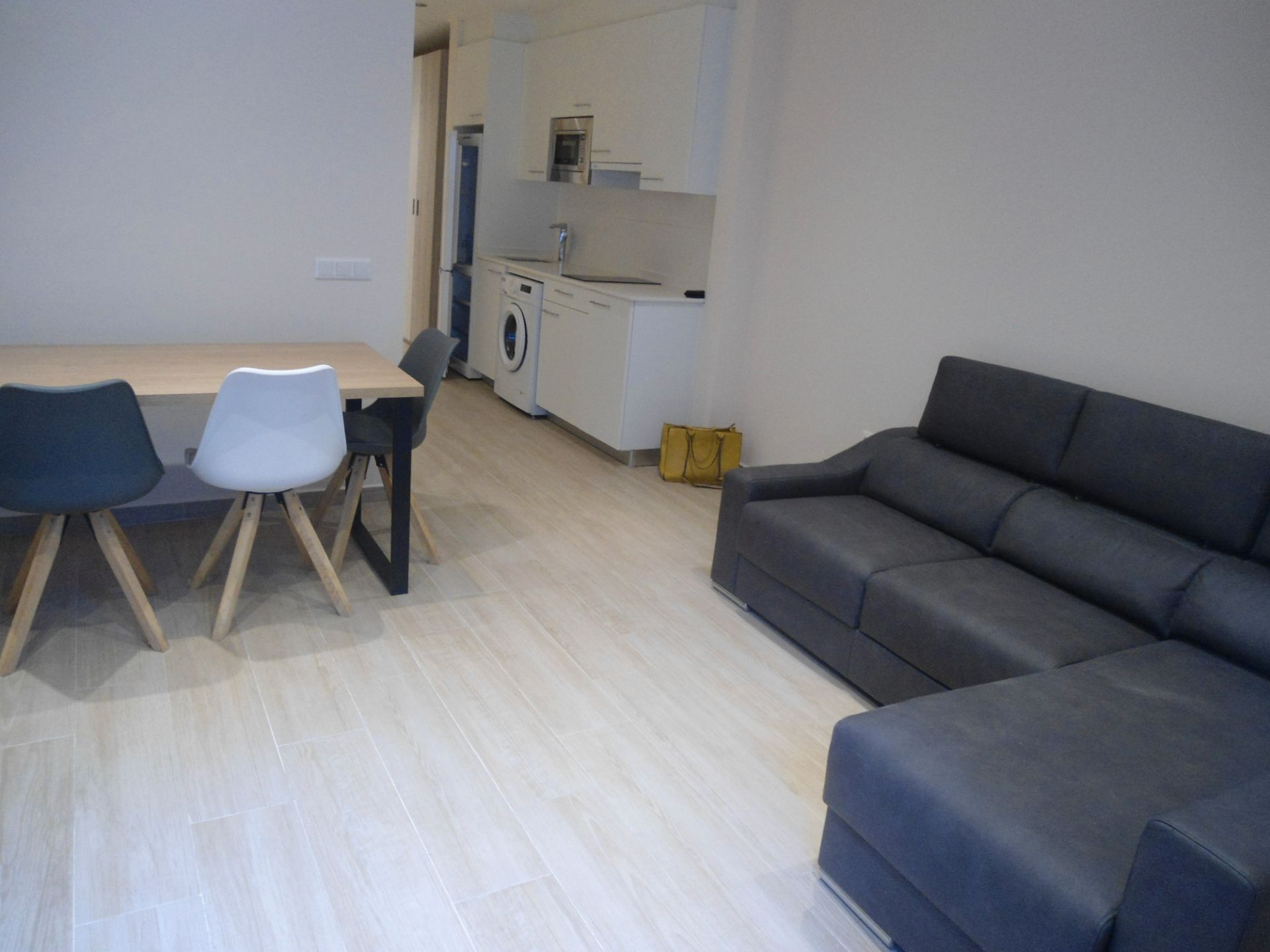 Sala d'estar de Apartament de lloguer en  Lleida Capital amb Aire condicionat, Calefacció i Terrassa