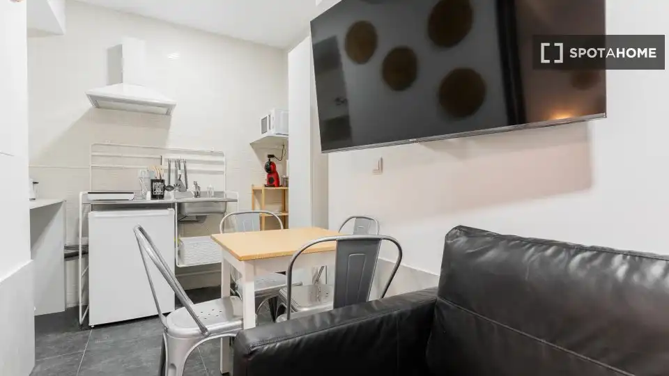 Living room of Flat for rent in Valencia  with Air Conditioner, Heating and Furnished