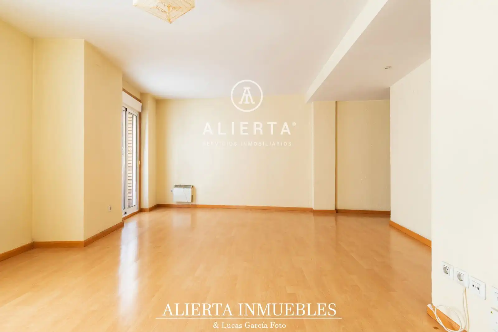 Exterior view of Flat for sale in Zaragoza  with Heating