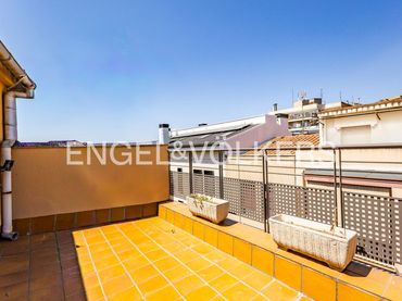 Adosado con balcón en venta en Centre