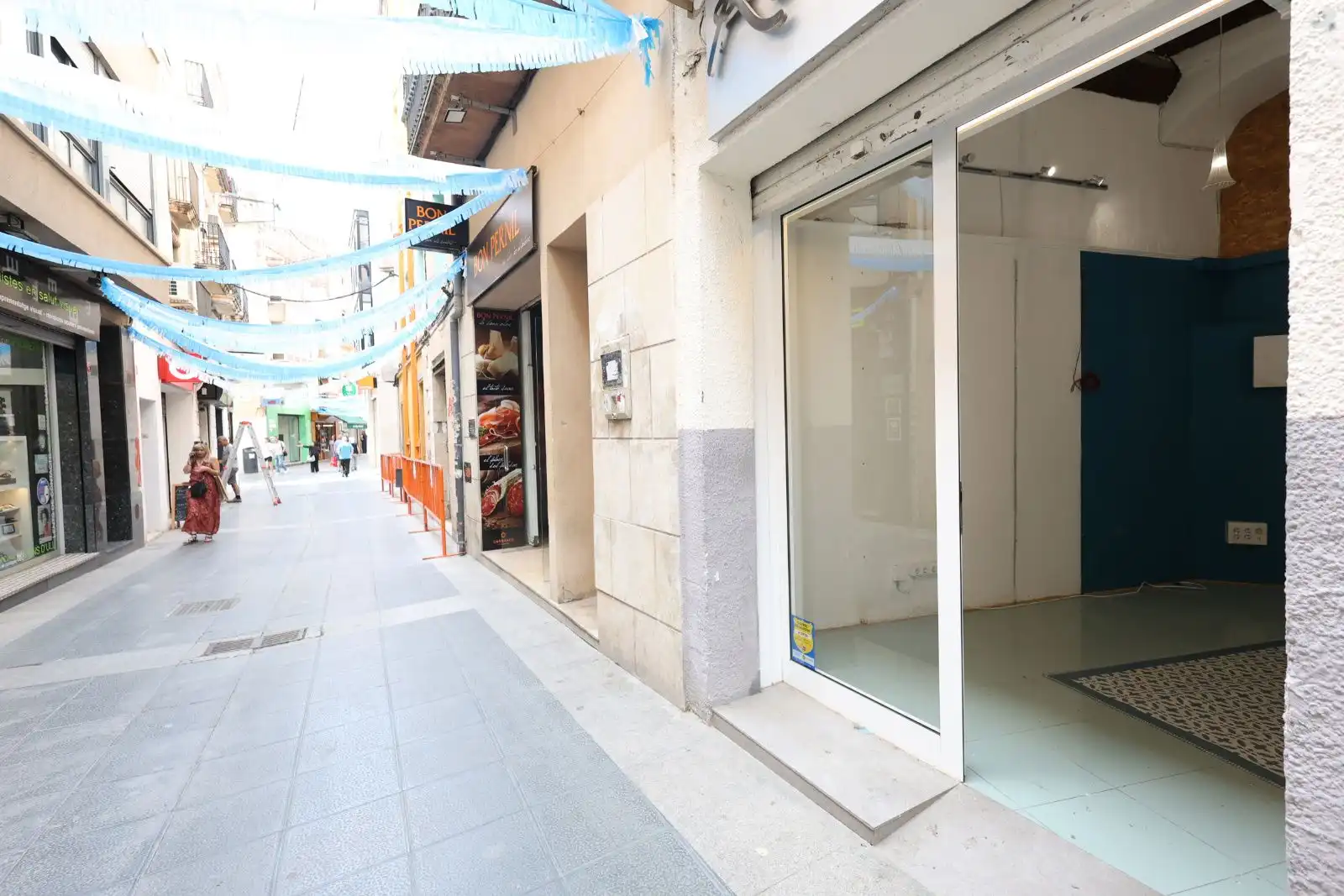 Business premises to rent in ALT