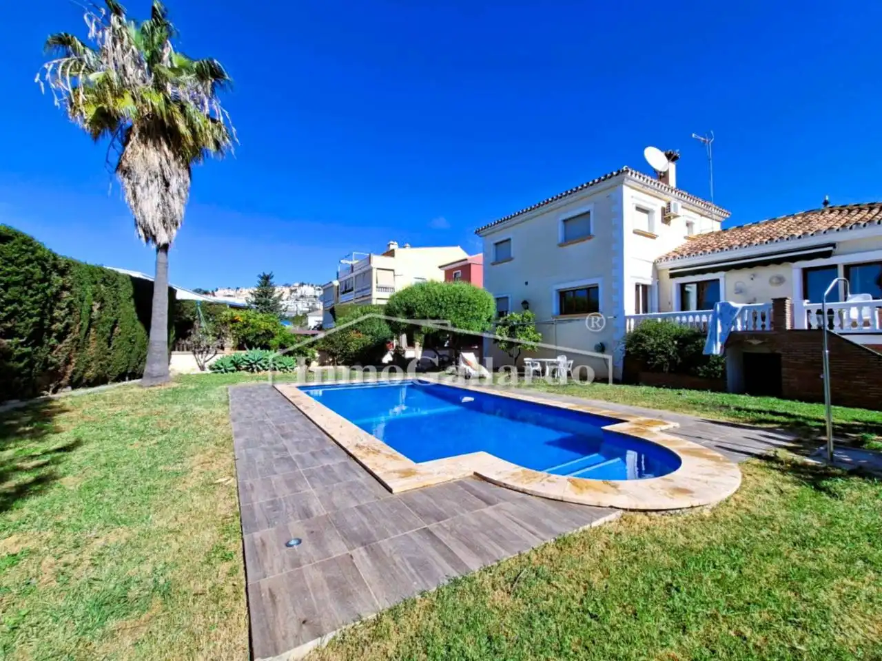 Exterior view of Houses for sale in Málaga  with Air Conditioner, Private garden and Parquet flooring