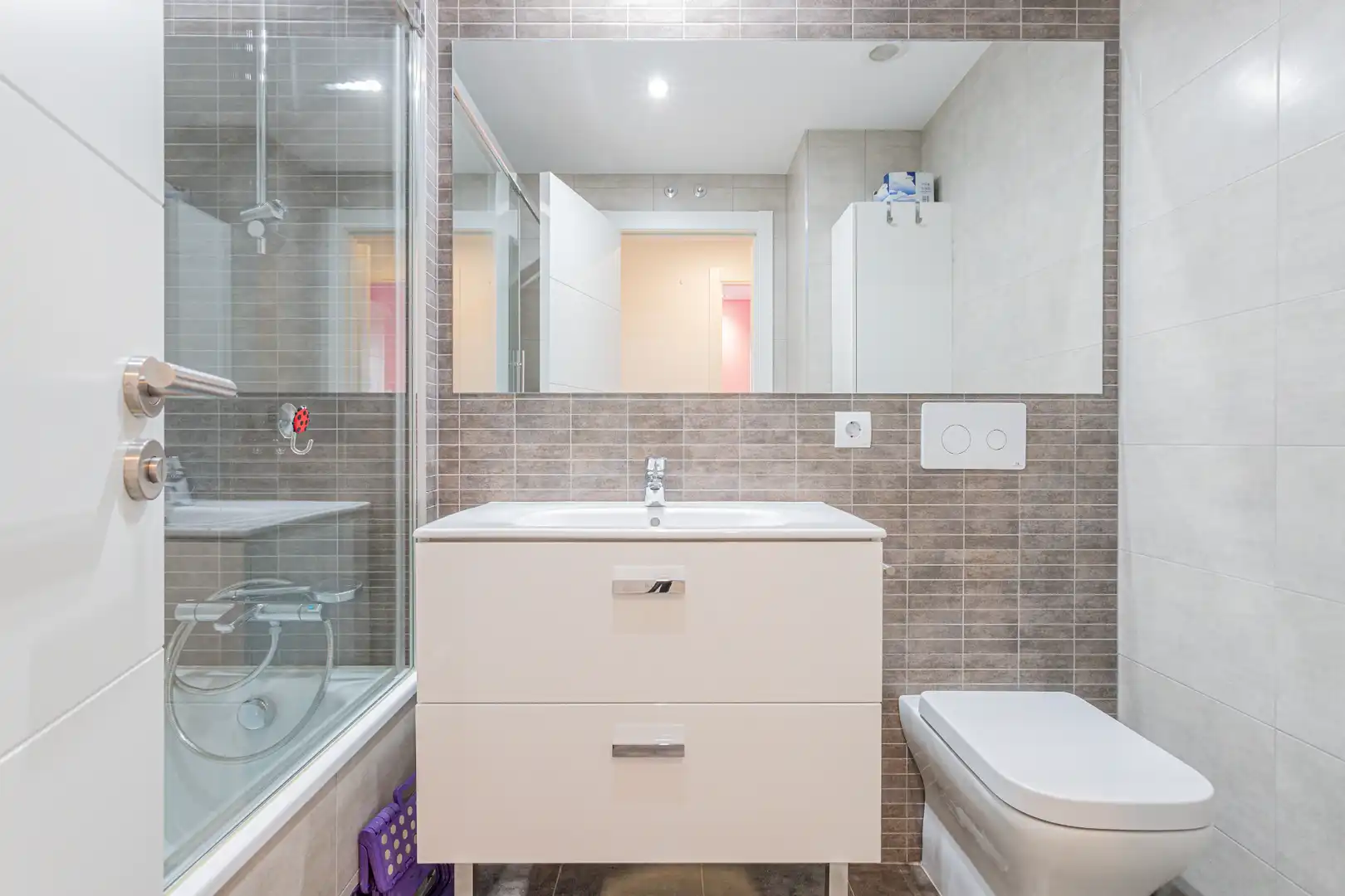 Badezimmer von Wohnung zum Verkauf in Madrid mit Heizung, Terrasse und Abstellraum