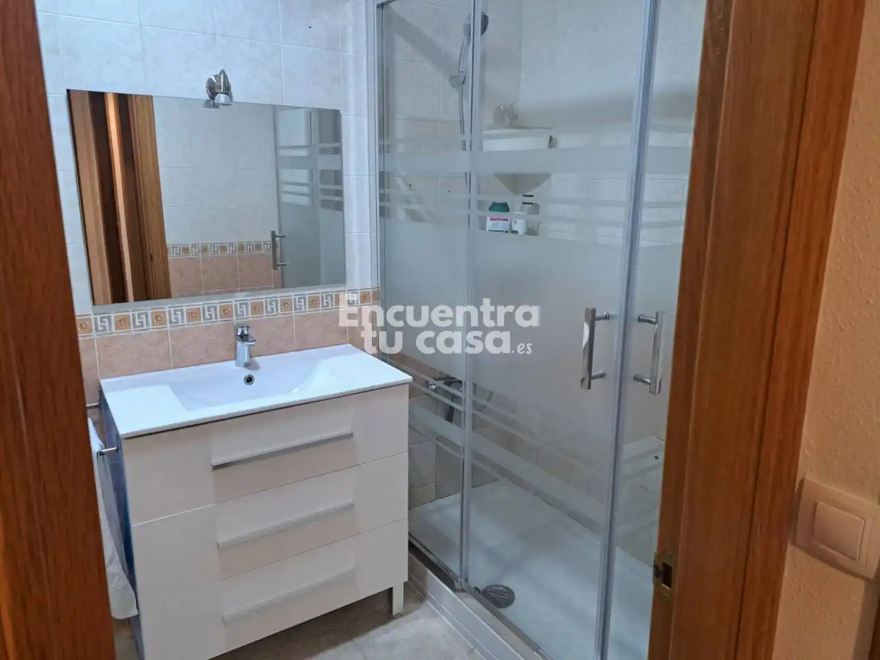 Baño de Piso de alquiler en La Nucia con Aire acondicionado, Calefacción y Amueblado
