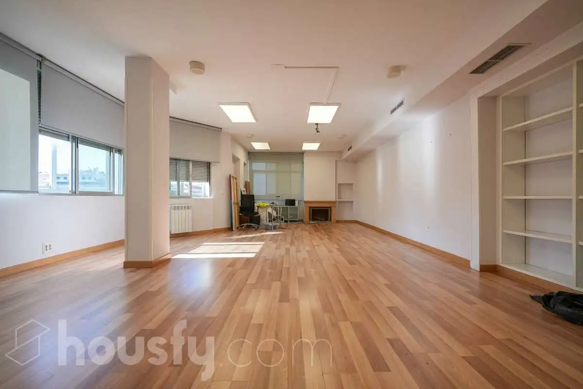 Piso en venta en Madrid con Aire acondicionado, Calefacción y Terraza