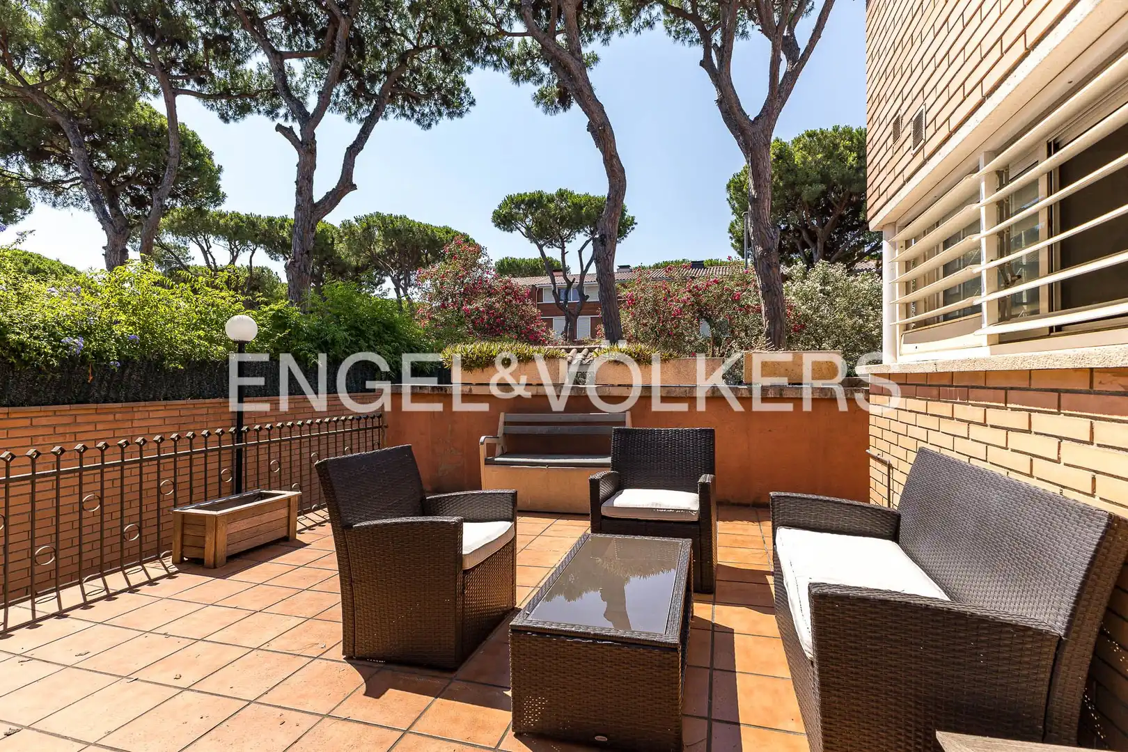 Terrassa de Casa o xalet en venda en Gavà amb Calefacció, Jardí privat i Terrassa