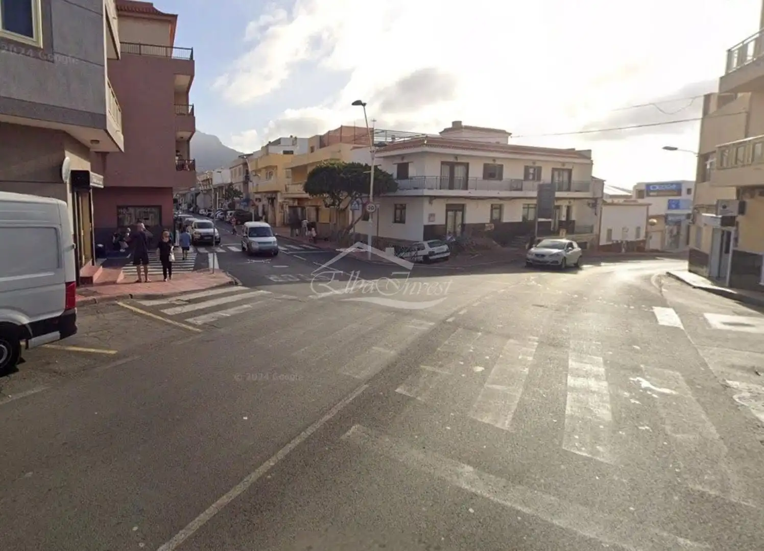 Vista exterior de Local de lloguer en Arona amb Moblat