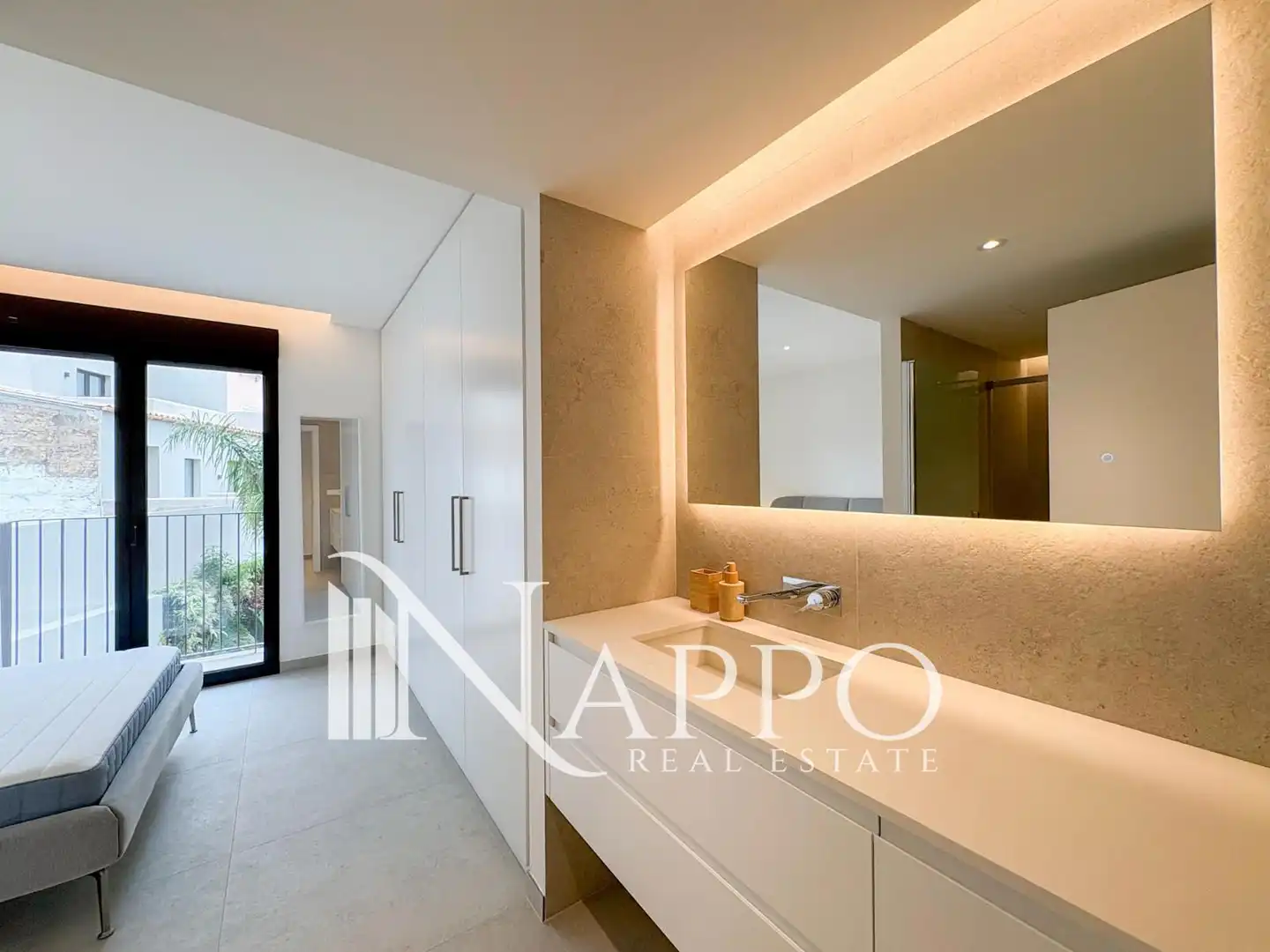 Bathroom of Flat for rent in  Palma de Mallorca  with Air Conditioner, Terrace and Swimming Pool