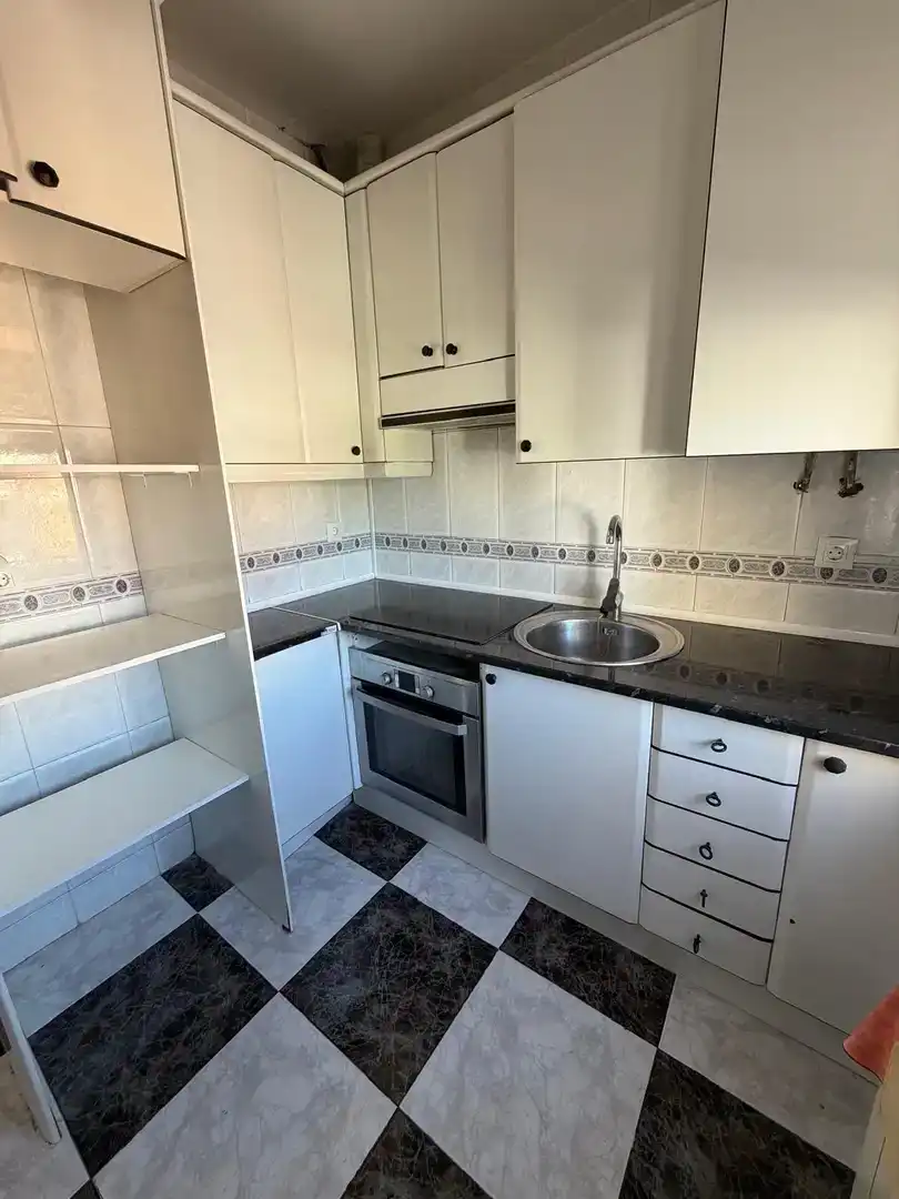 Wohnung zur Miete in Calle de Nicolás Usera, 111, Almendrales