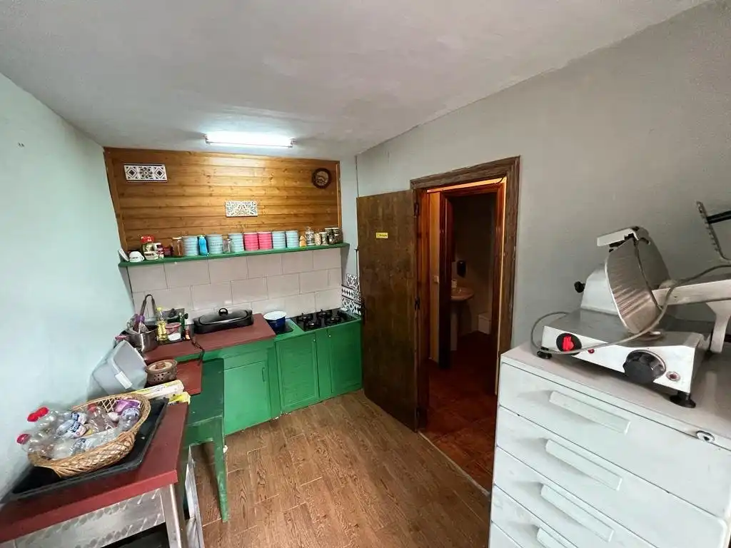 Cocina de Finca rústica en venta en Puente de Domingo Flórez con Jardín privado, Amueblado y Balcón