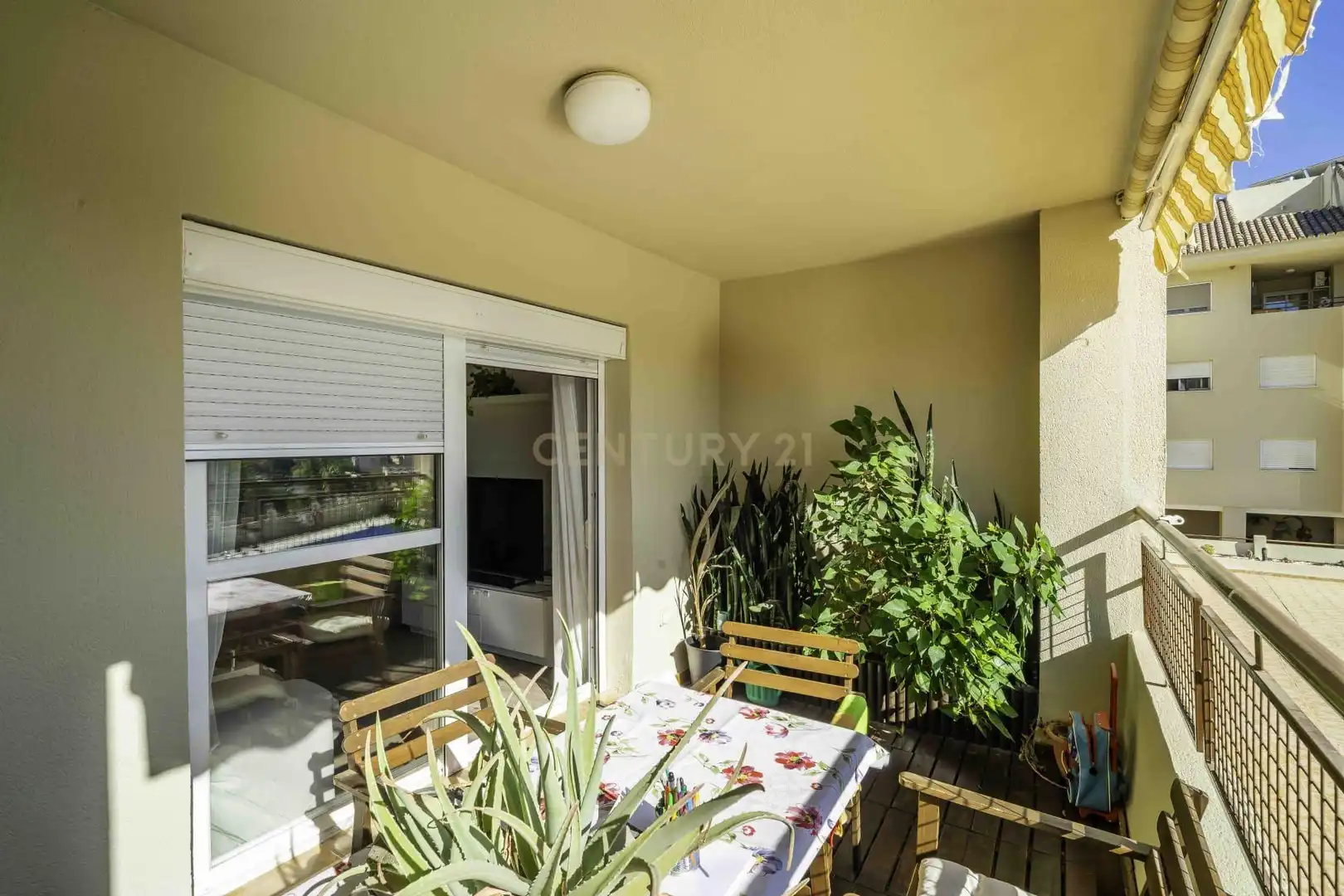 Terrace of Flat for sale in Fuengirola  with Air Conditioner, Storage room and Swimming Pool