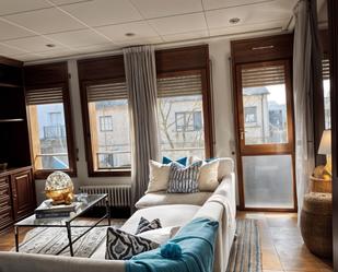 Living room of Single-family semi-detached for sale in Manlleu  with Air Conditioner, Heating and Terrace