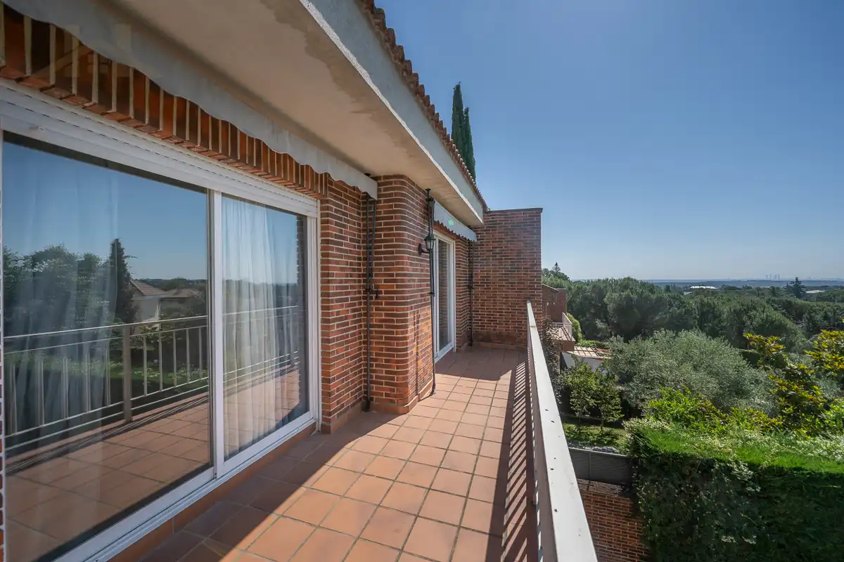 Terraza de Casa adosada en venta en Torrelodones con Aire acondicionado, Calefacción y Jardín privado
