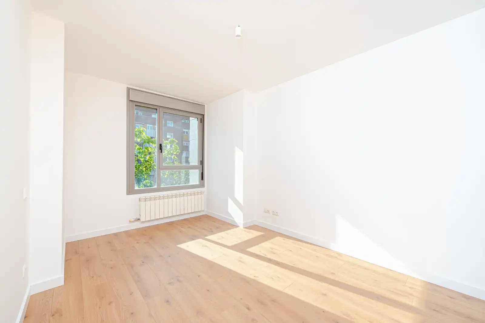 Bedroom of Flat for sale in Valladolid  with Storage room
