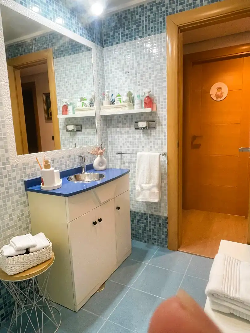 Bathroom of Flat for sale in Orihuela  with Air Conditioner, Heating and Terrace