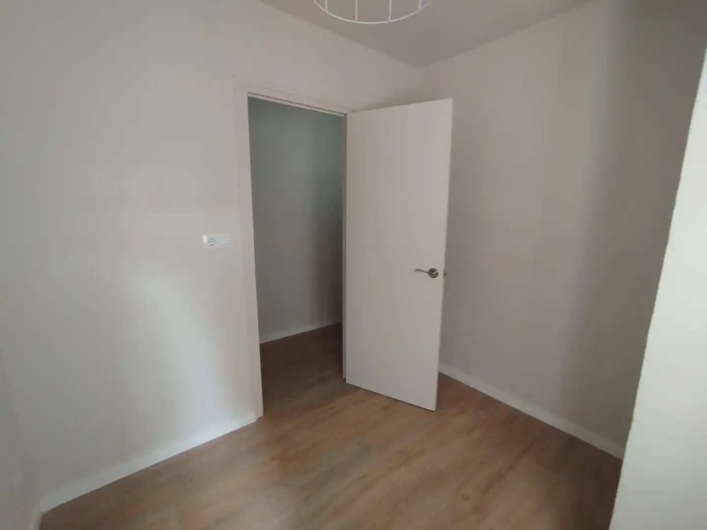Schlafzimmer von Wohnung zur Miete in Girona