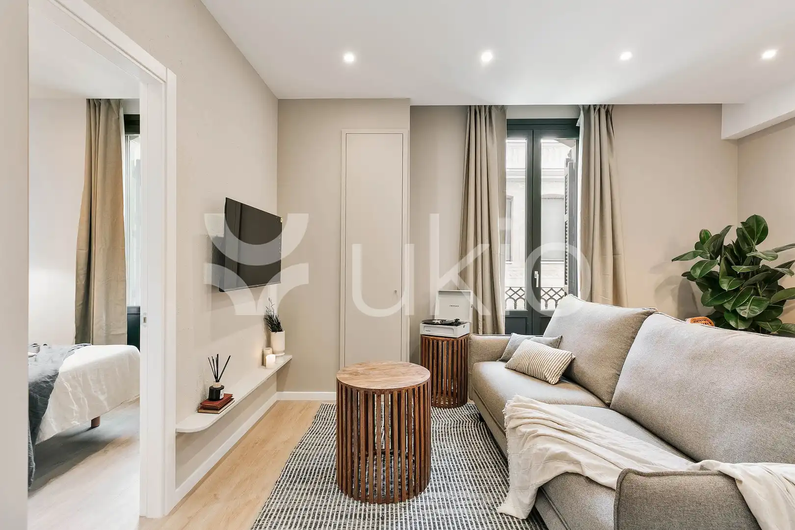 Apartment with lift to rent in Carrer de les Jonqueres
