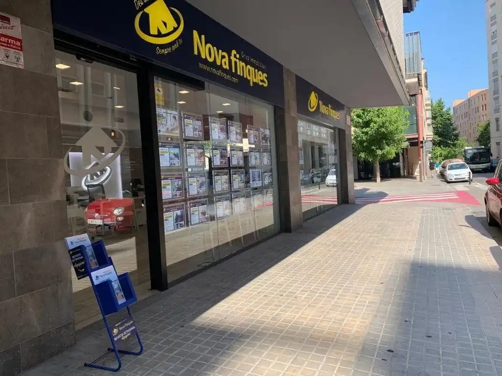 Business premises for sale in Carrer Carrer de Sant Pere d'Ullastret, imagen 7