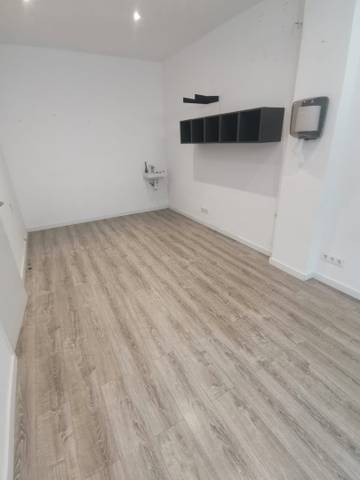 Local comercial en Alquiler en Molins de Rei