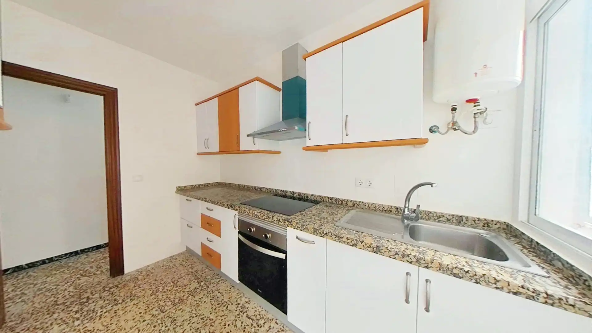 Flat for rent in Carolinas Bajas