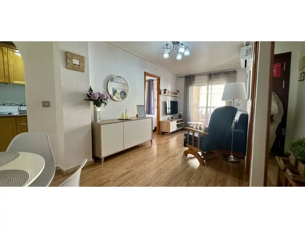 Apartamento con balcón en venta en Calle Beniajan, imagen 8