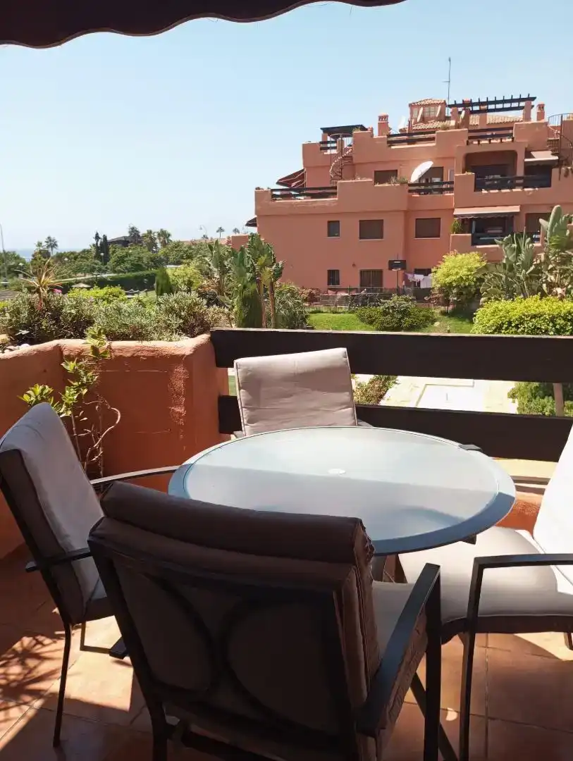 Terrasse von Wohnung zur Miete in Estepona mit Klimaanlage und Schwimmbad