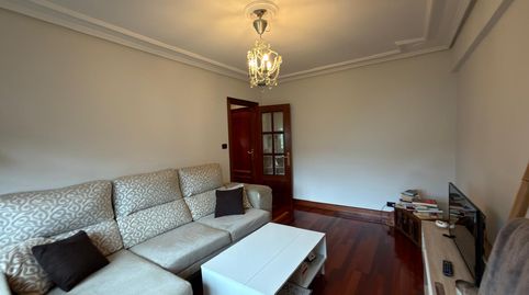 Foto 2 de Piso en venta en Zaratamo, Bizkaia