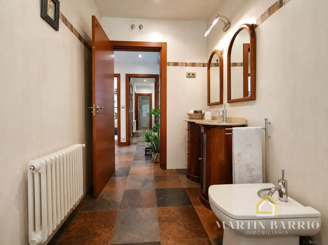 Baño de Casa o chalet en venta en Muskiz con Aire acondicionado, Calefacción y Jardín privado