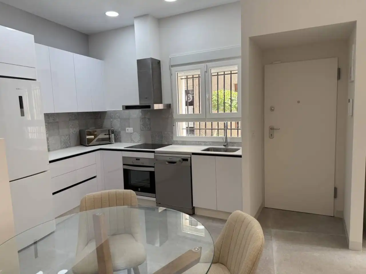 Cuina de Loft de lloguer en Elche / Elx amb Aire condicionat i Moblat