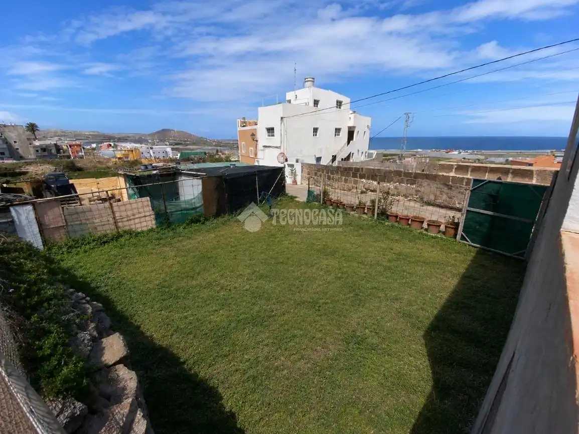 Land for sale in Gáldar