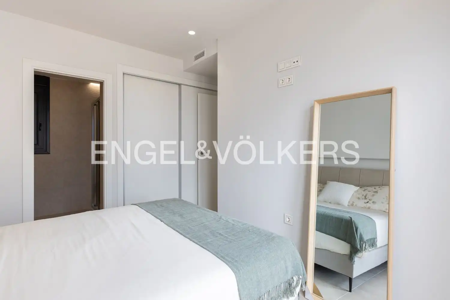 Bedroom of Attic for sale in Dénia  with Air Conditioner, Heating and Terrace