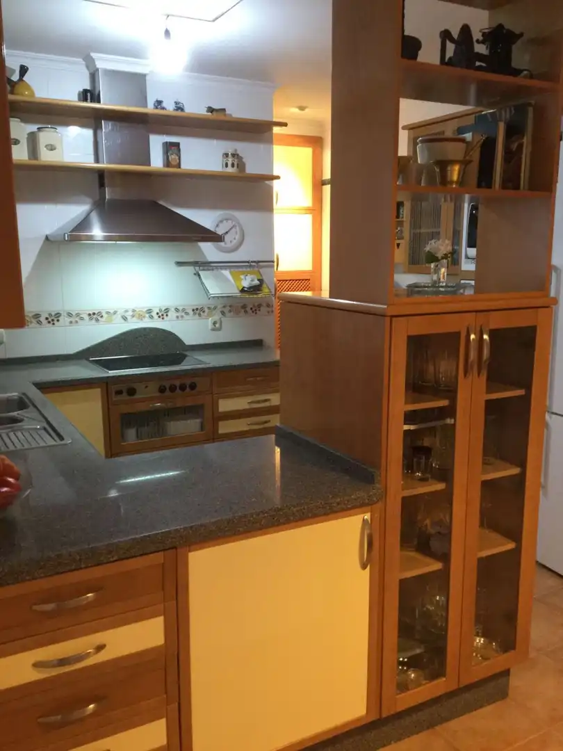 Cuina de Casa o xalet en venda en Arcos de la Frontera amb Aire condicionat, Terrassa i Traster