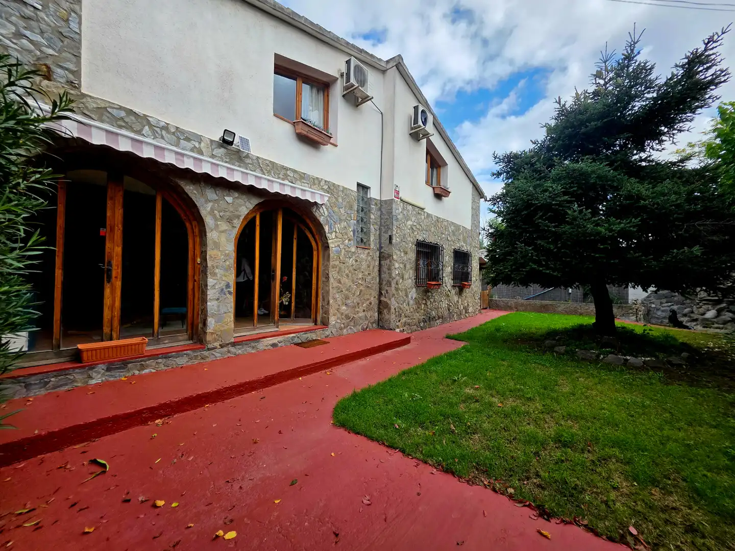 Xalet amb piscina en venda a Passeig la Masia