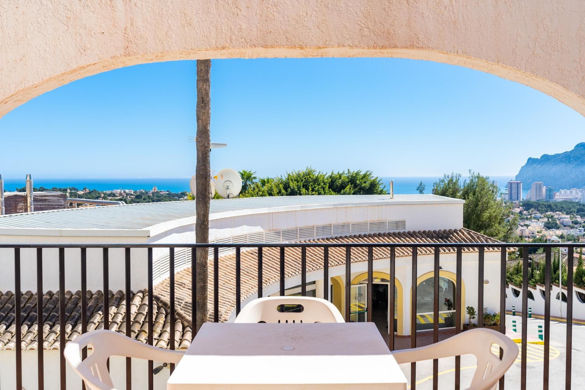 Terrassa de Apartament en venda en Calpe / Calp amb Aire condicionat, Terrassa i Piscina comunitària