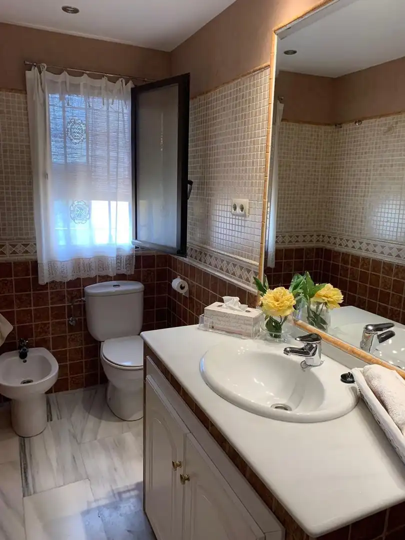Baño de Casa adosada en venta en Córdoba con Aire acondicionado, Jardín privado y Terraza